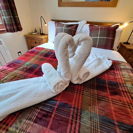 Loch Ness Balcony Apartment ドラムナドロッキット エクステリア 写真